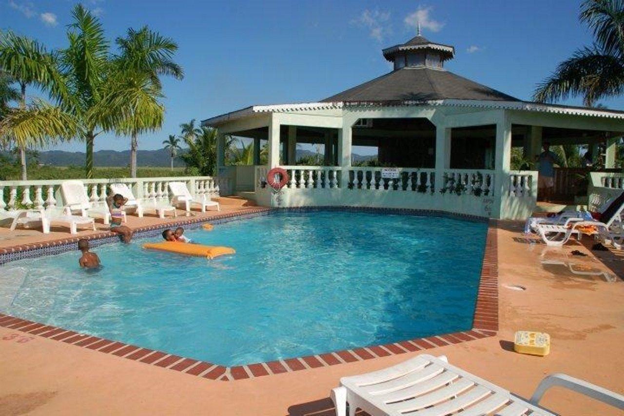 Hidden Paradise Resort Hotel Негрил Екстер'єр фото
