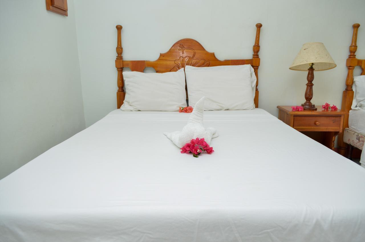 Hidden Paradise Resort Hotel Негрил Екстер'єр фото